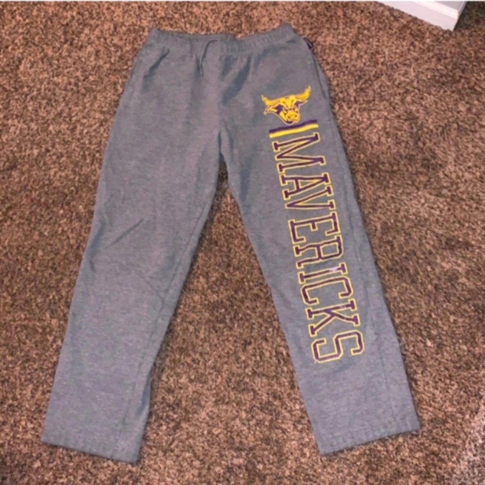 Mavericks Gray Sweatpants sz medium. Jansport!!